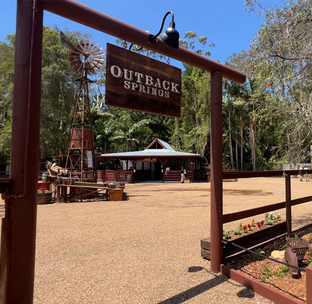 outback springs is the perfect wedding venue